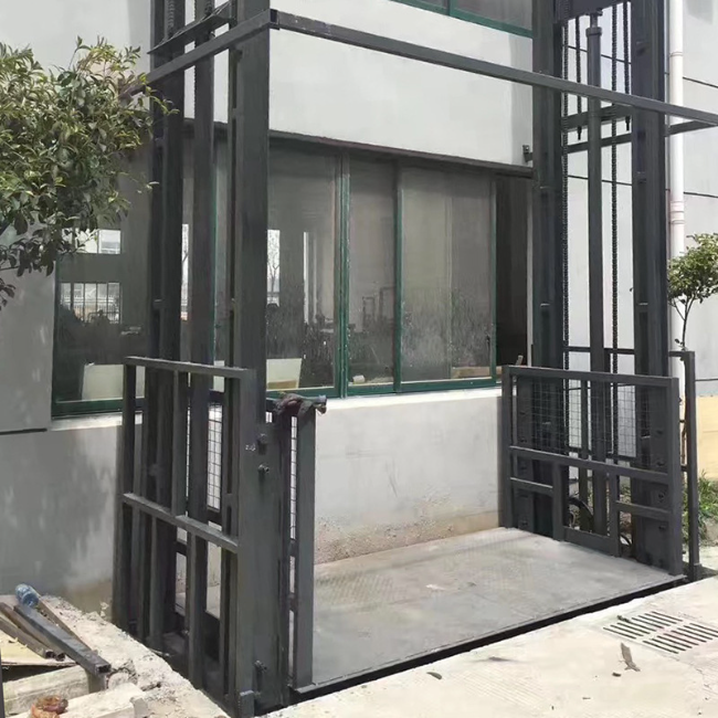 东成镇5吨室外升降货梯